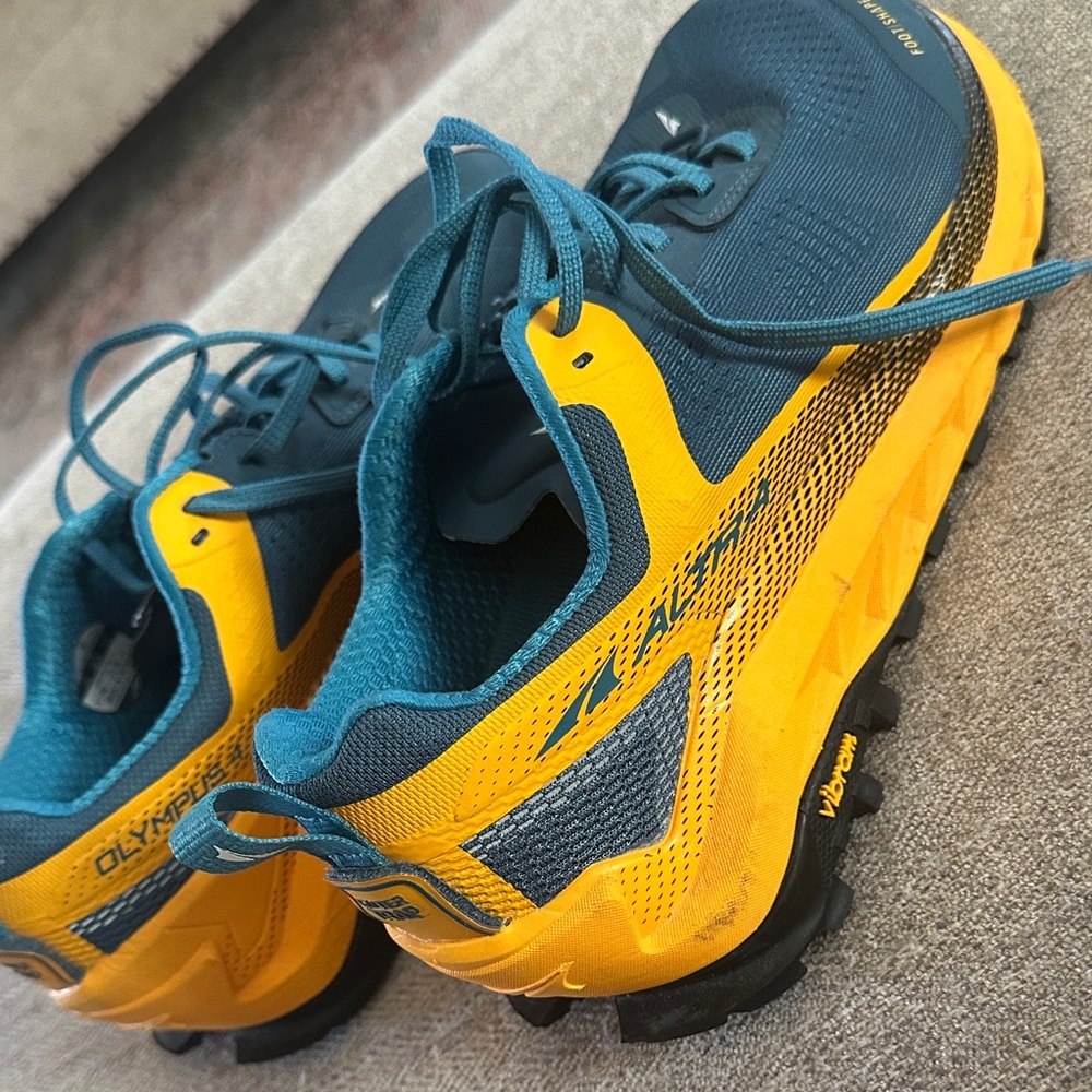 Altra Men's Olympus 4 Shoes - Picture 5 of 6